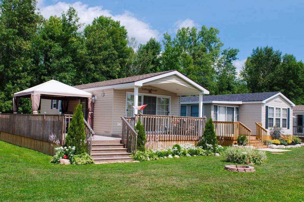 Woodland Estate Resort Campbellford Екстериор снимка