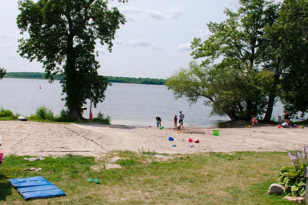 Woodland Estate Resort Campbellford Екстериор снимка